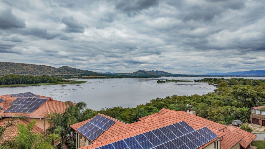 5 Bedroom Property for Sale in Birdwood Estate North West